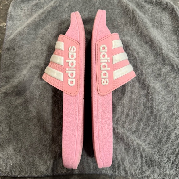 Women’s Pink Adidas Slides (Size 5) - Picture 5 of 8